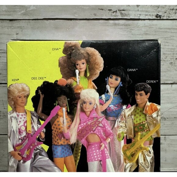VTG Barbie & the Rockers DIVA with Real Dancing Action Doll 1986 Mattel  in box - Picture 4 of 11
